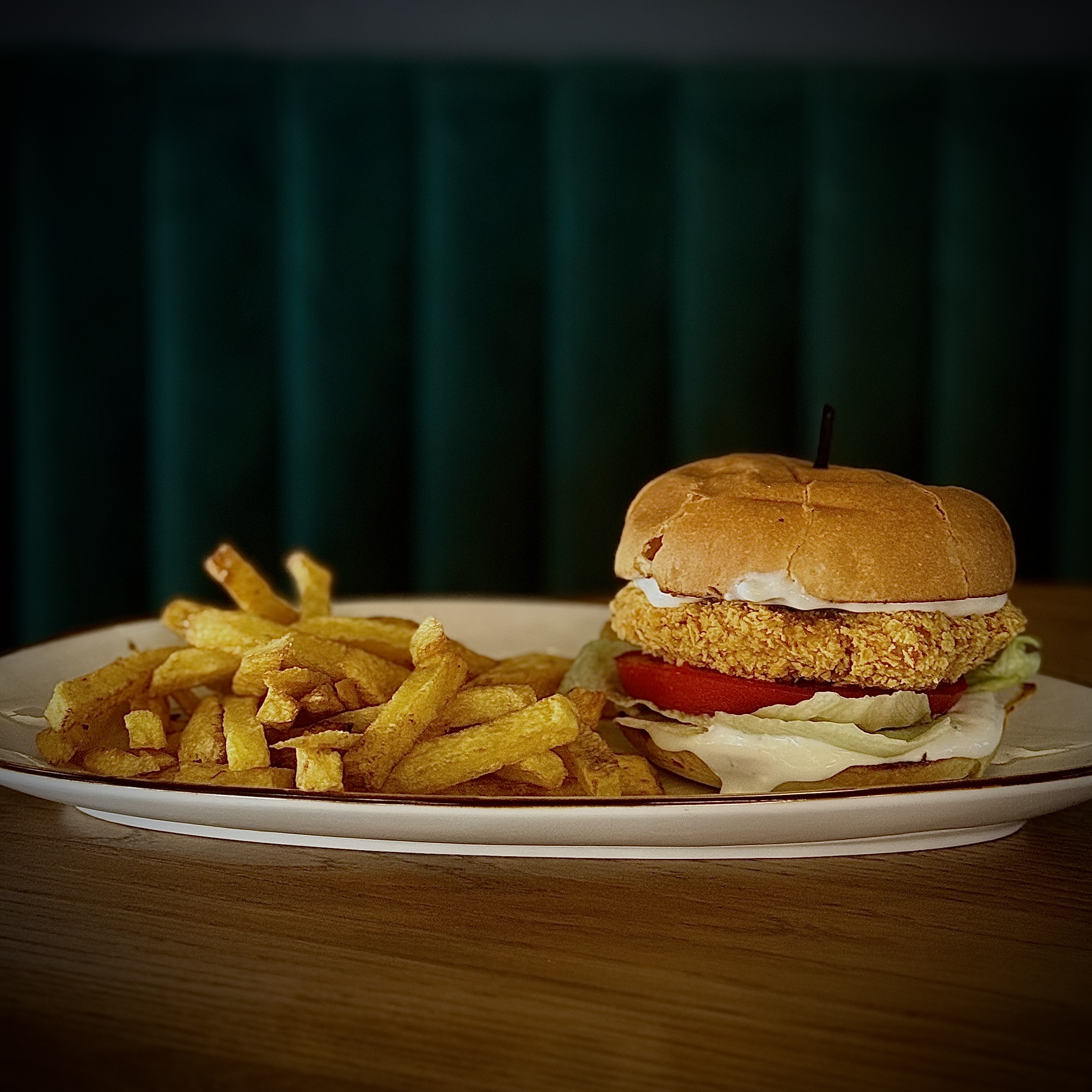 Chicken Burger from the menu of Caffe-Club Matrix